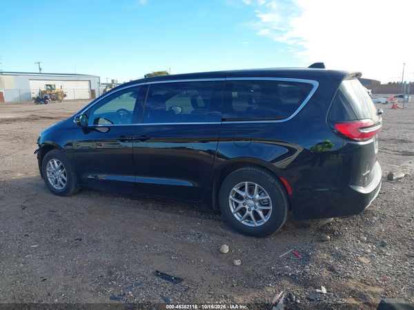 2025 CHRYSLER PACIFICA SELECT — I117