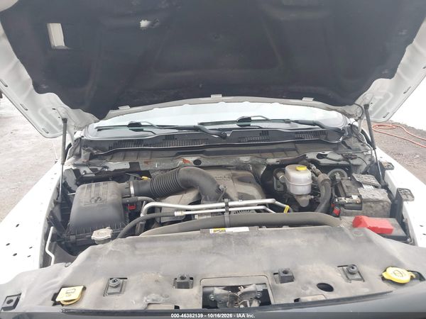2018 RAM 3500 TRADESMAN  4X4 8' BOX — I10