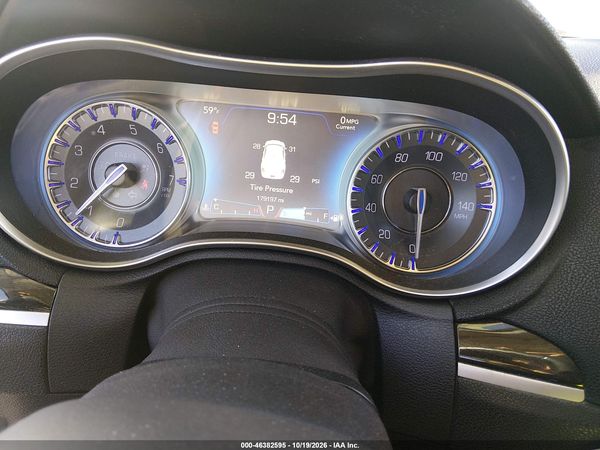 2015 CHRYSLER 300 LIMITED — I7