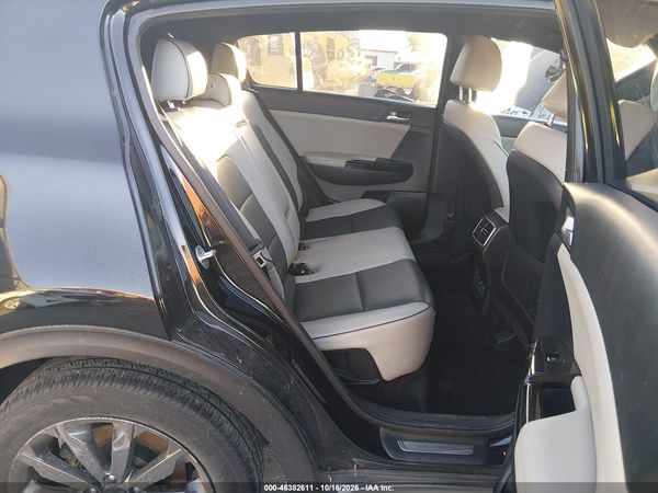 2018 KIA SPORTAGE EX — I8