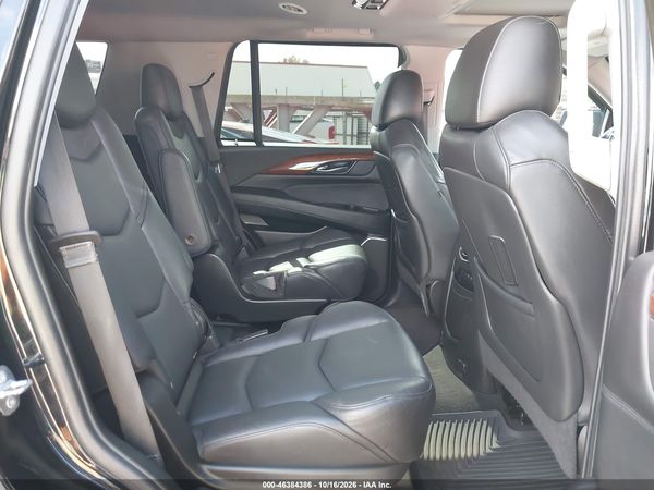 2019 CADILLAC ESCALADE PREMIUM LUXURY — I8