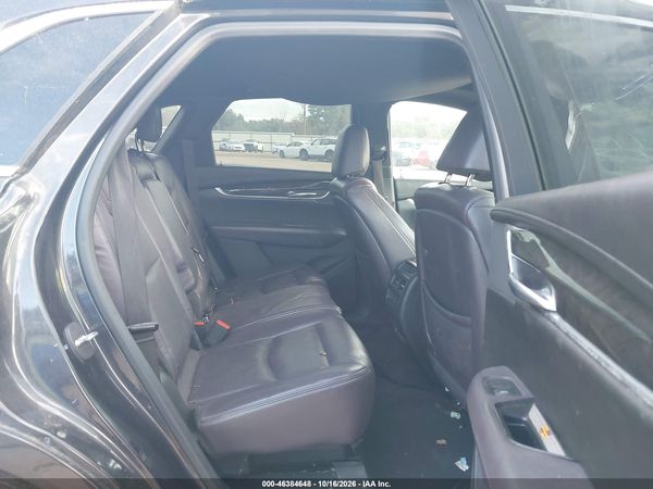 2017 CADILLAC XT5 LUXURY — I8