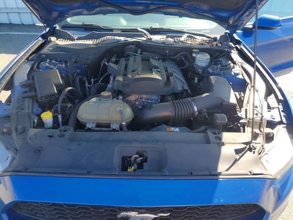 2017 FORD MUSTANG I4 Coupe — Engine bay