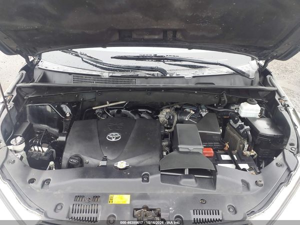 2019 TOYOTA HIGHLANDER LE — I10