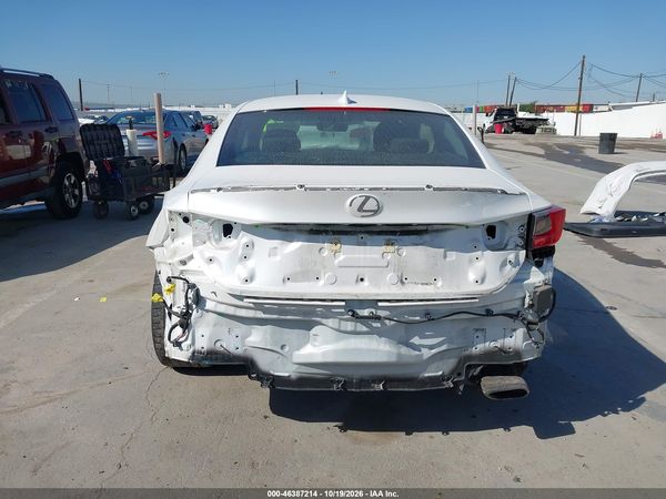 2017 LEXUS RC 200T — I6