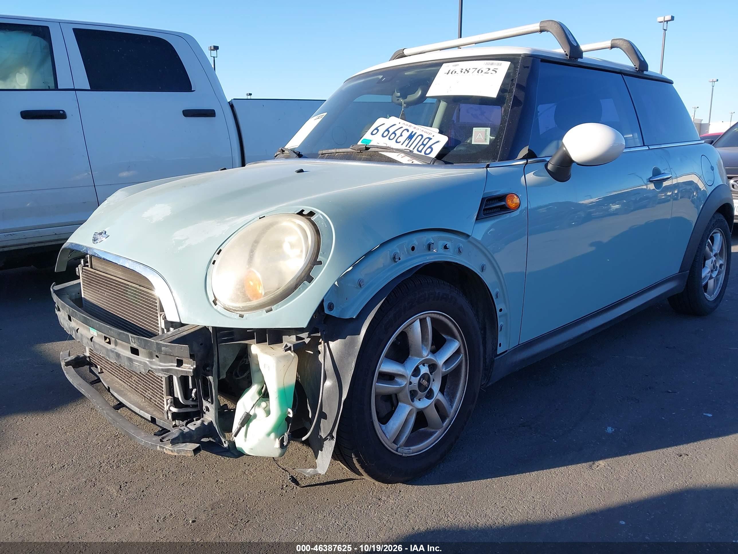 2013 MINI HARDTOP COOPER — I2