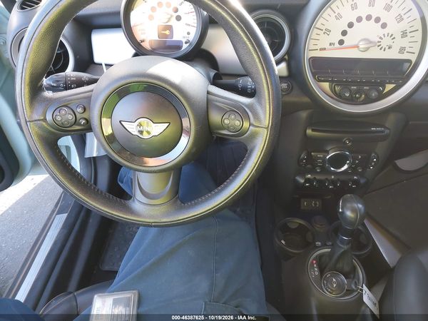 2013 MINI HARDTOP COOPER — I11