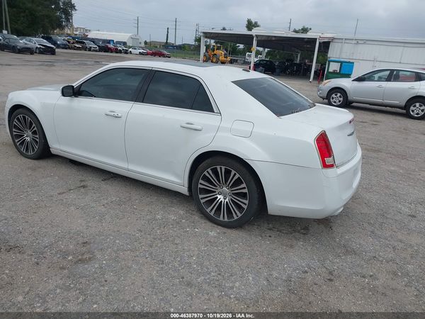 2014 CHRYSLER 300 300S — I3