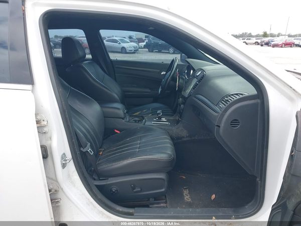 2014 CHRYSLER 300 300S — I5