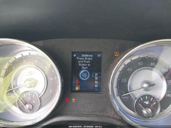2014 CHRYSLER 300 300S — I7