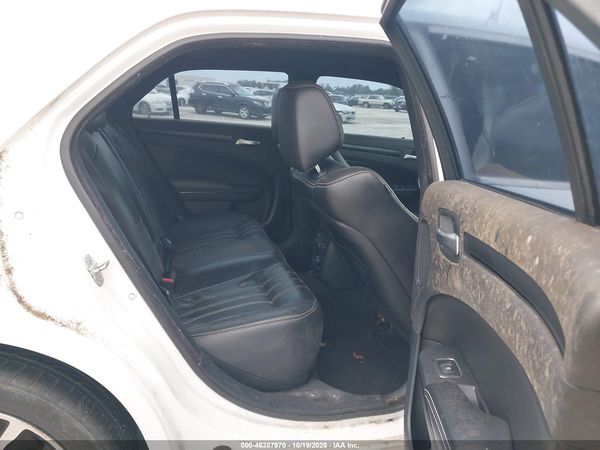 2014 CHRYSLER 300 300S — I8