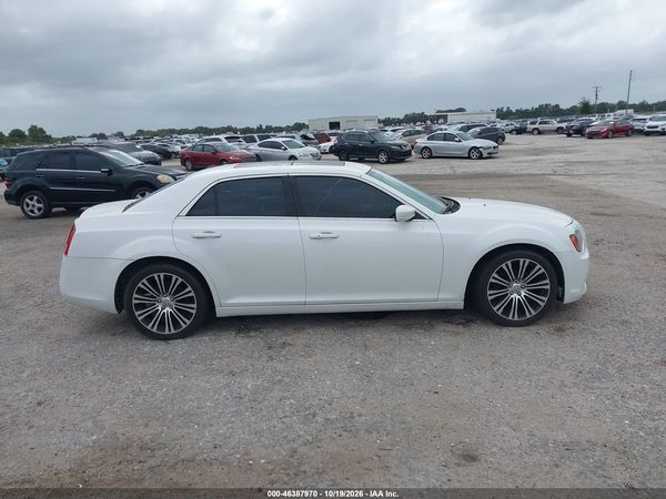 2014 CHRYSLER 300 300S — I116