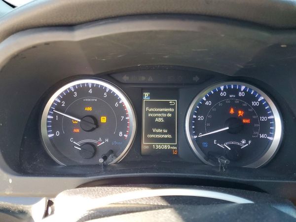 2019 TOYOTA HIGHLANDER LE