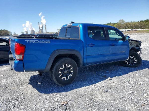 2017 TOYOTA TACOMA