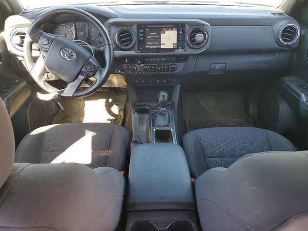 2017 TOYOTA TACOMA
