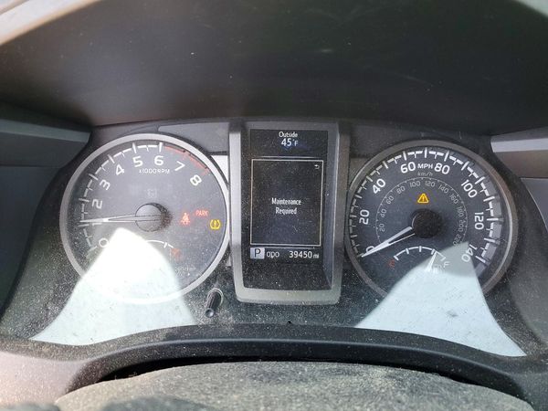 2017 TOYOTA TACOMA
