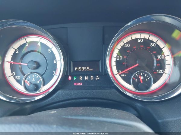 2013 DODGE GRAND CARAVAN SXT — I7