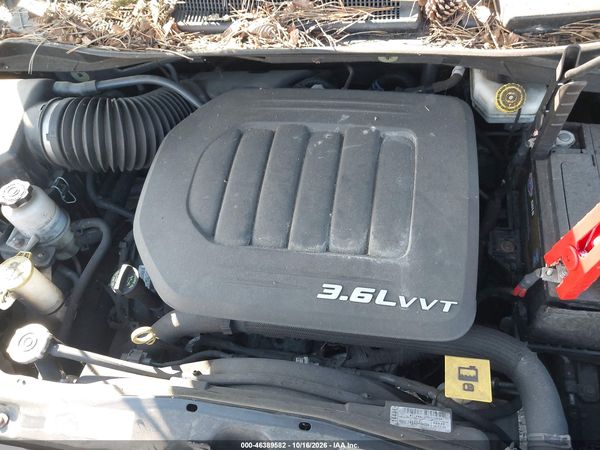 2013 DODGE GRAND CARAVAN SXT — I10