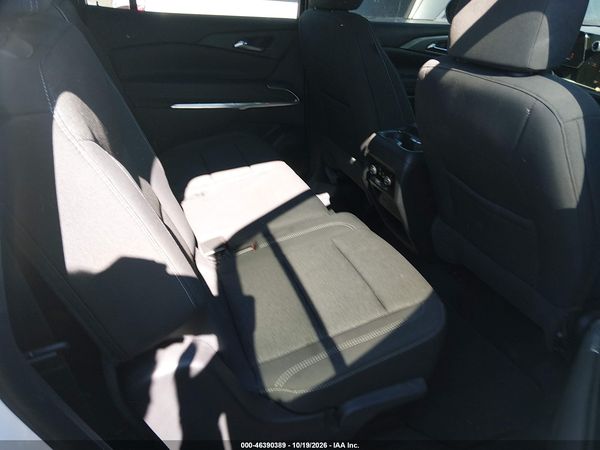 2024 CHEVROLET TRAVERSE FWD LS — I8