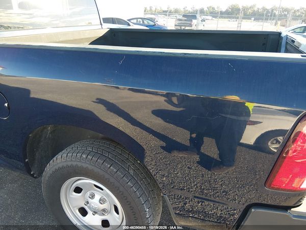 2018 RAM 1500 TRADESMAN  4X2 6'4 BOX — I75