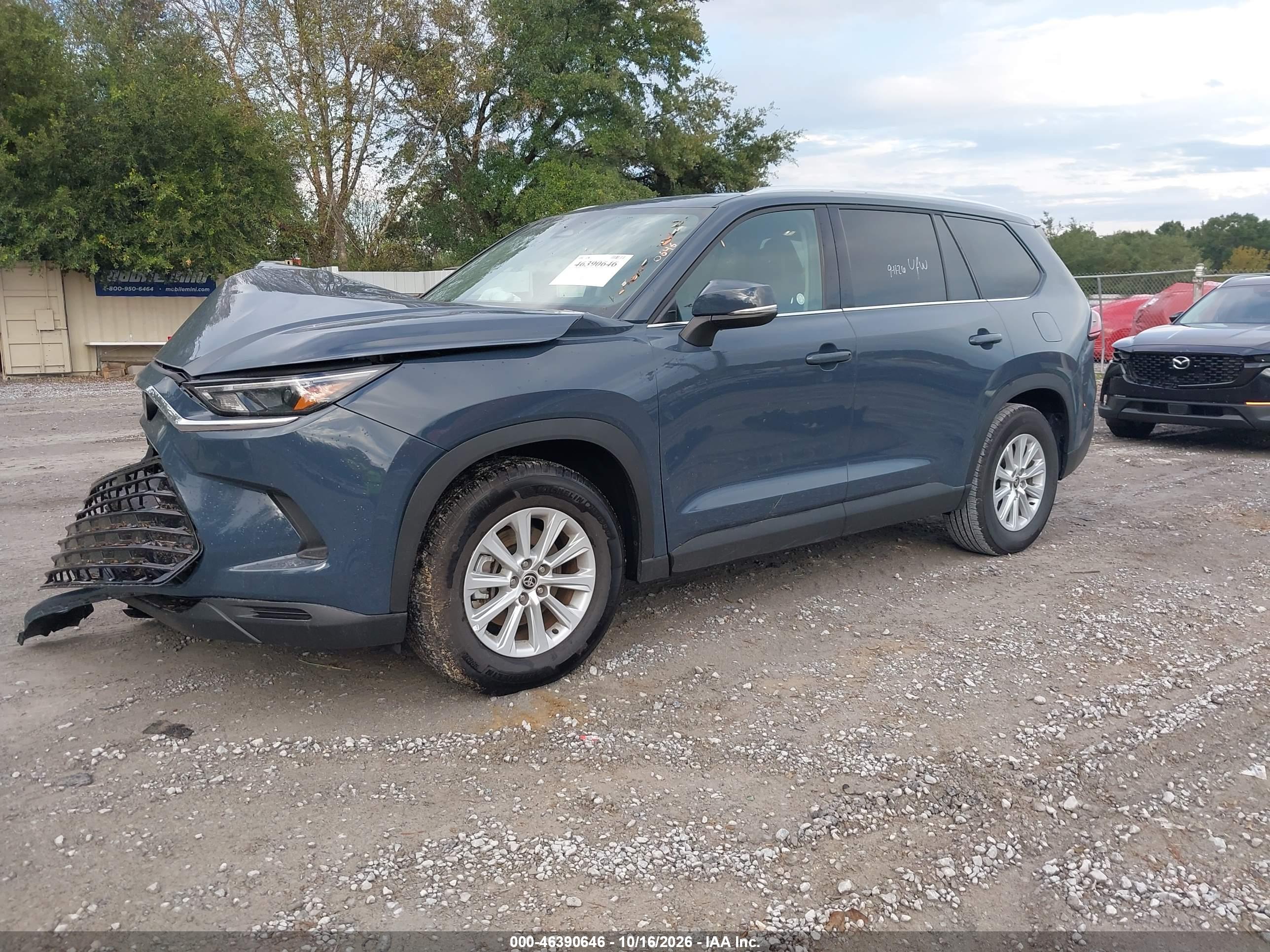 2026 TOYOTA GRAND HIGHLANDER XLE — I2