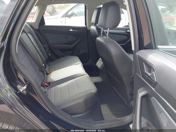 2025 VOLKSWAGEN JETTA 1.5T SE — I8