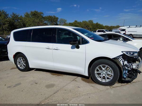 2025 CHRYSLER PACIFICA SELECT — I116