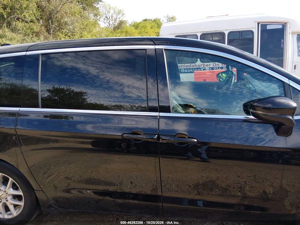 2025 CHRYSLER PACIFICA SELECT — I116