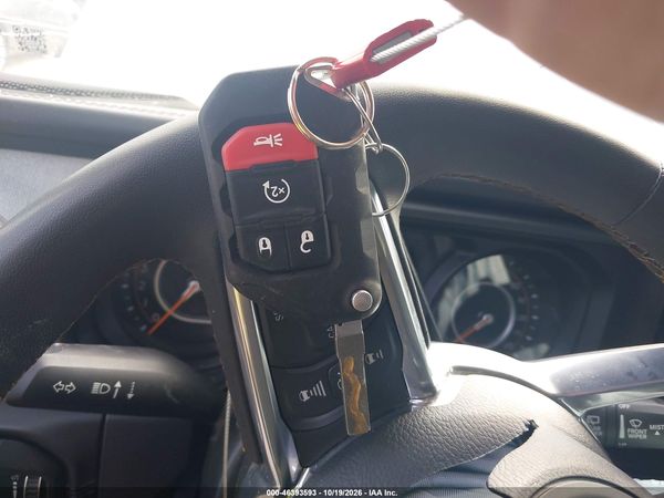 2025 JEEP WRANGLER 4-DOOR SAHARA 4X4 — I11
