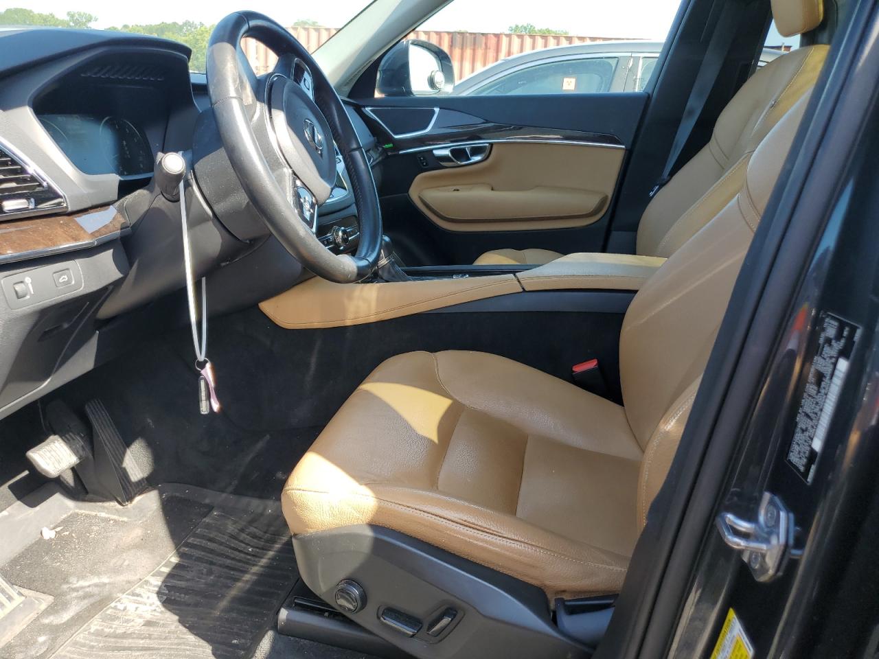 2016 VOLVO XC90 SV42 Momentum