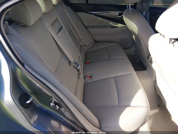 2016 INFINITI Q50 3.0T PREMIUM — I8