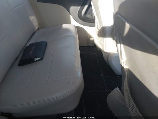 2018 DODGE GRAND CARAVAN SE — I8