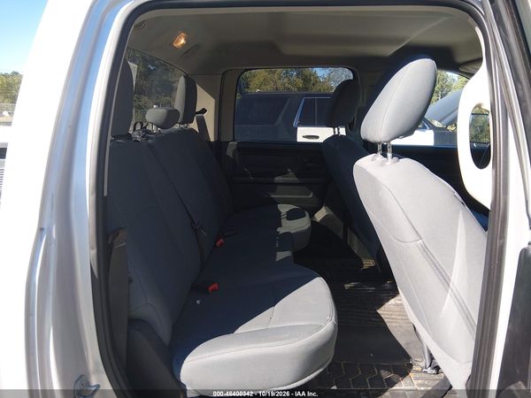 2016 RAM 1500 TRADESMAN — I8