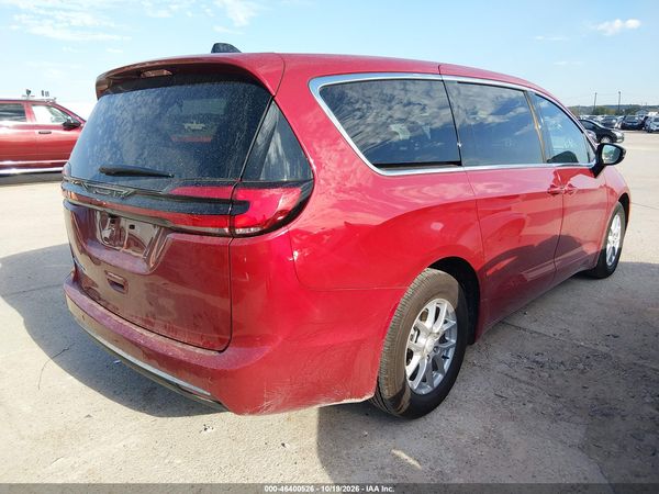 2027 CHRYSLER PACIFICA Select — I4