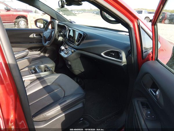 2027 CHRYSLER PACIFICA Select — I5