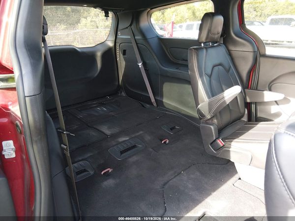 2027 CHRYSLER PACIFICA Select — I8