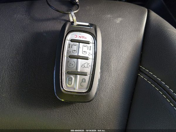 2027 CHRYSLER PACIFICA Select — I11