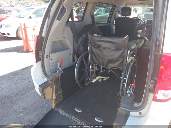 2013 DODGE GRAND CARAVAN SXT — I153