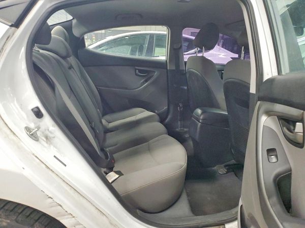 2016 HYUNDAI ELANTRA
