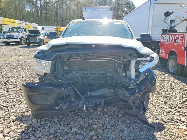 2022 RAM 2500 TRADESMAN CREW CAB 4X2