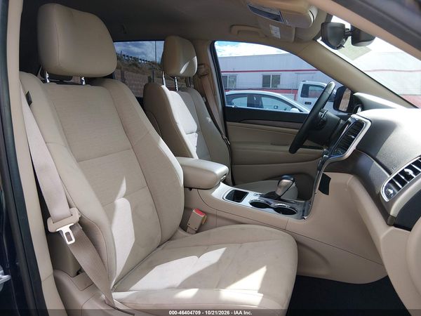 2017 JEEP GRAND CHEROKEE LAREDO 4X2 — I5