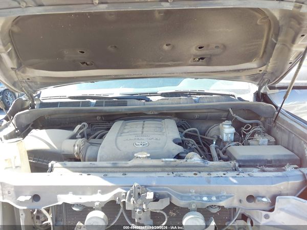 2017 TOYOTA TUNDRA SR5 4.6L V8 — I10