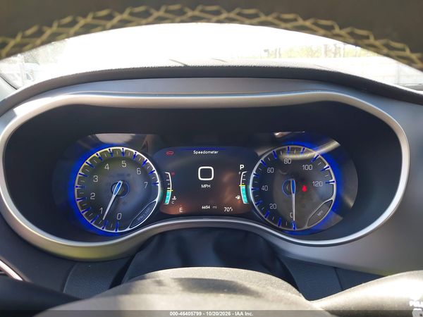 2027 CHRYSLER PACIFICA Select — I7