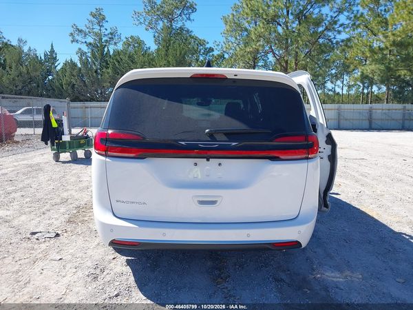 2027 CHRYSLER PACIFICA Select — I119