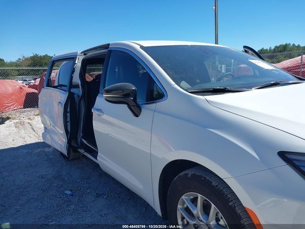 2027 CHRYSLER PACIFICA Select — I153