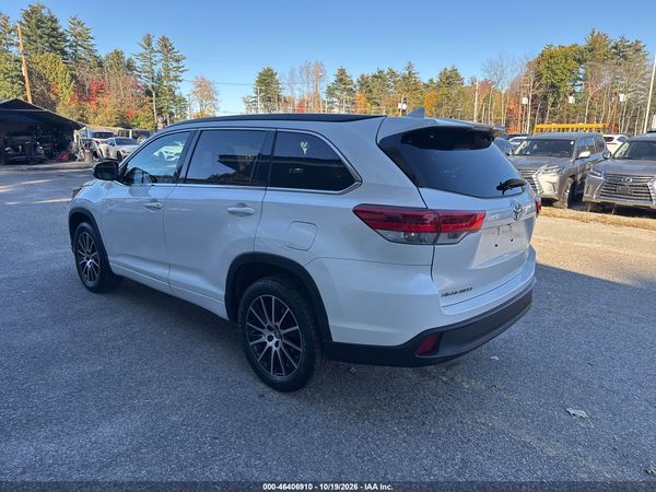 2018 TOYOTA HIGHLANDER SE/XLE — I3