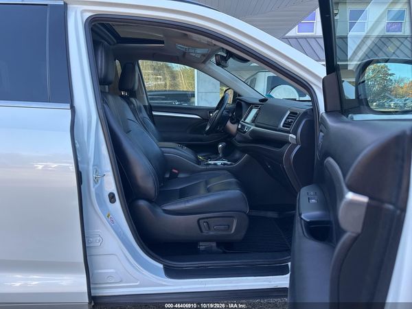 2018 TOYOTA HIGHLANDER SE/XLE — I5