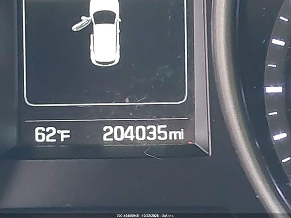 2017 HYUNDAI SANTA FE SE — I118
