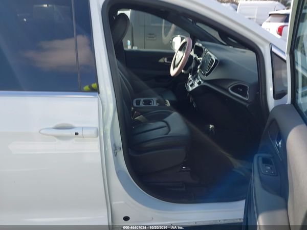 2026 CHRYSLER VOYAGER LX — I5