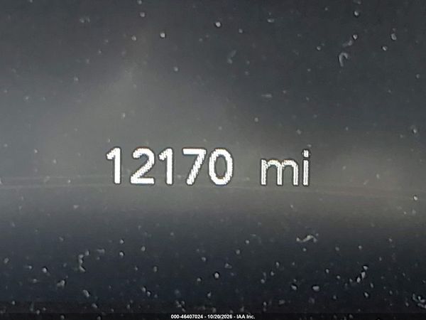 2026 CHRYSLER VOYAGER LX — I118